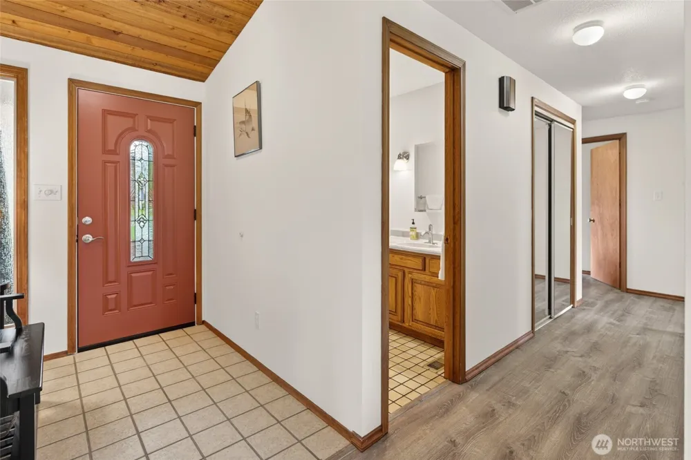 1211 314th Place Ocean Park, WA 98640