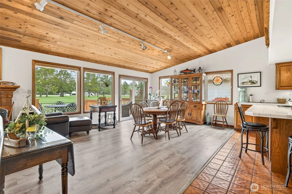 1211 314th Place Ocean Park, WA 98640