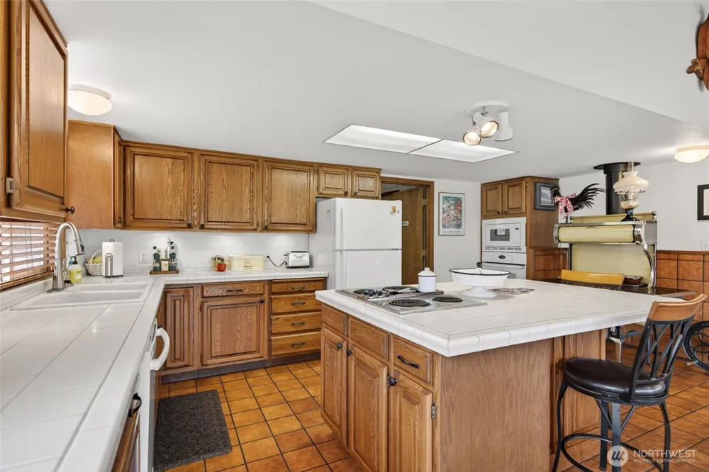 1211 314th Place Ocean Park, WA 98640