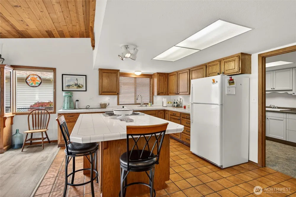 1211 314th Place Ocean Park, WA 98640