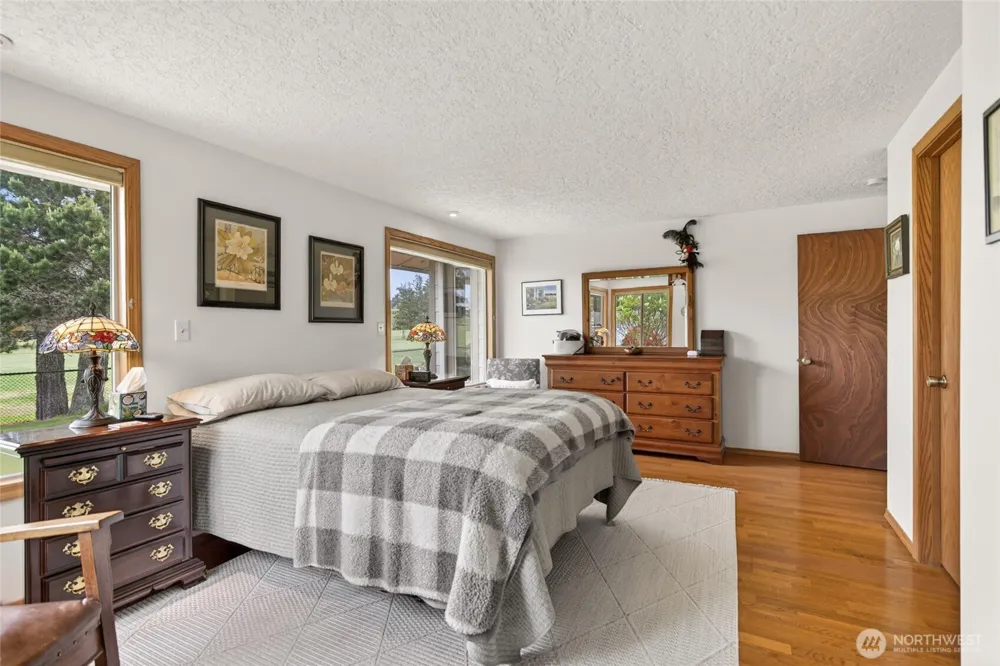 1211 314th Place Ocean Park, WA 98640