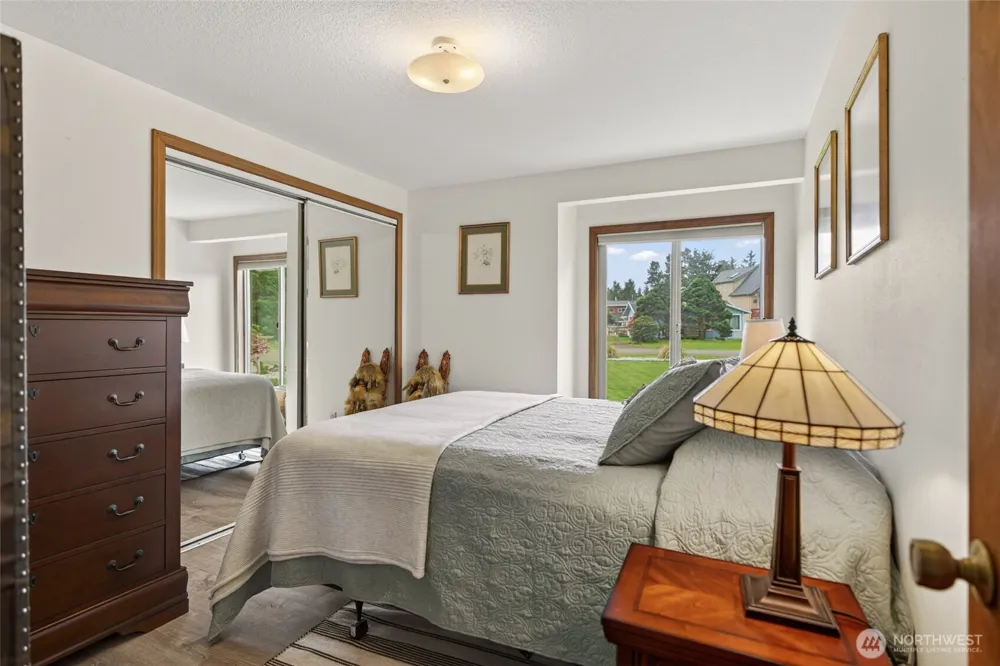 1211 314th Place Ocean Park, WA 98640