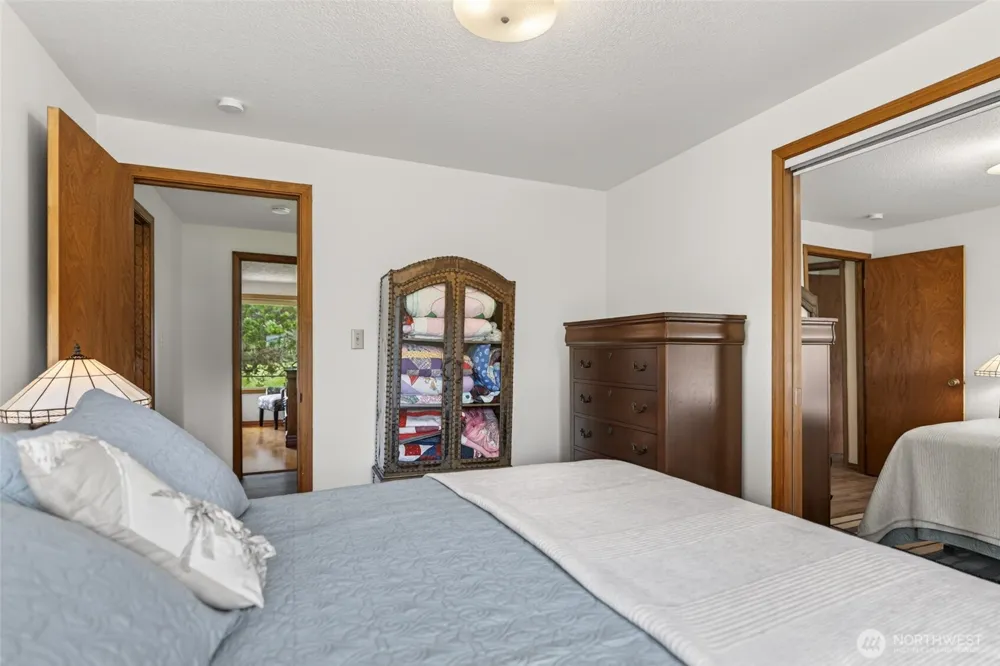 1211 314th Place Ocean Park, WA 98640