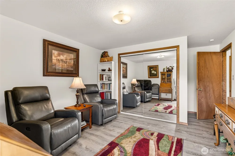 1211 314th Place Ocean Park, WA 98640