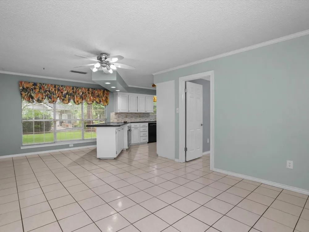 123 Crown Colony Drive Lufkin, TX 75901