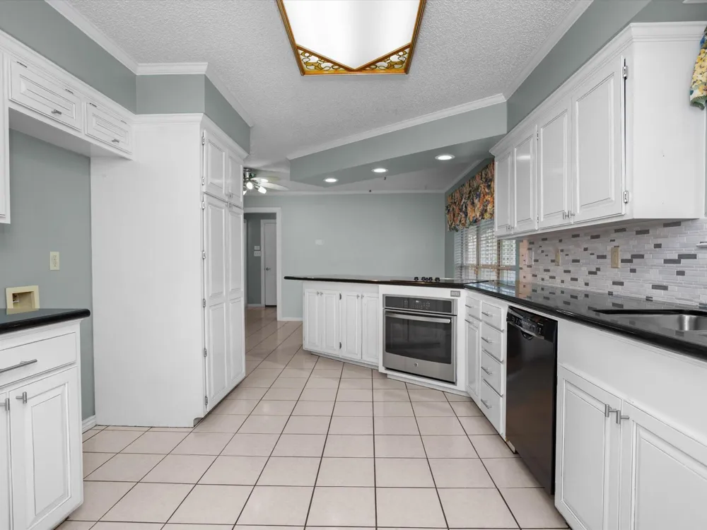 123 Crown Colony Drive Lufkin, TX 75901