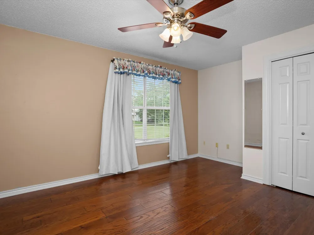 123 Crown Colony Drive Lufkin, TX 75901