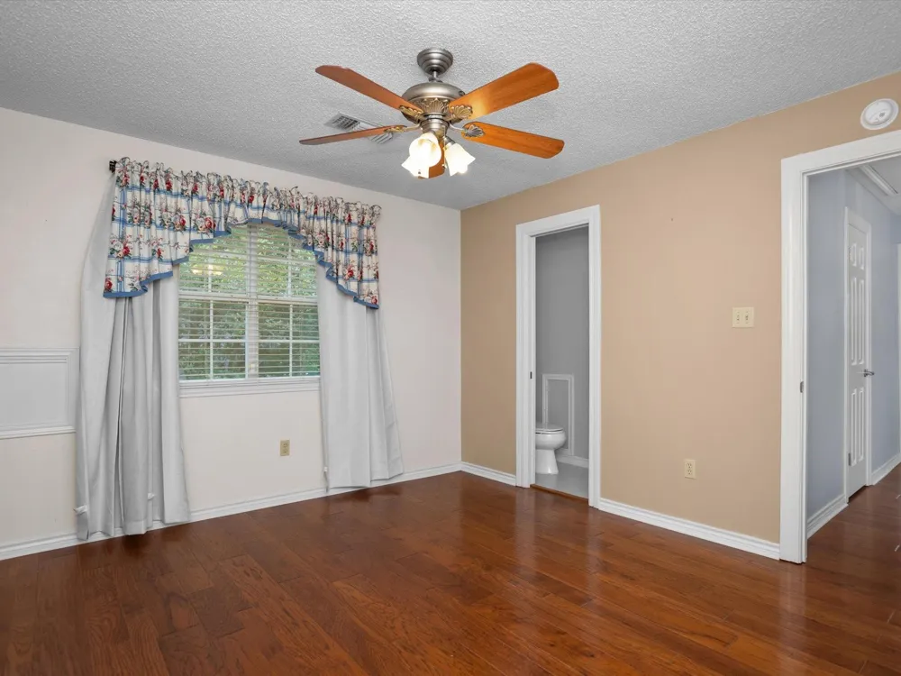 123 Crown Colony Drive Lufkin, TX 75901