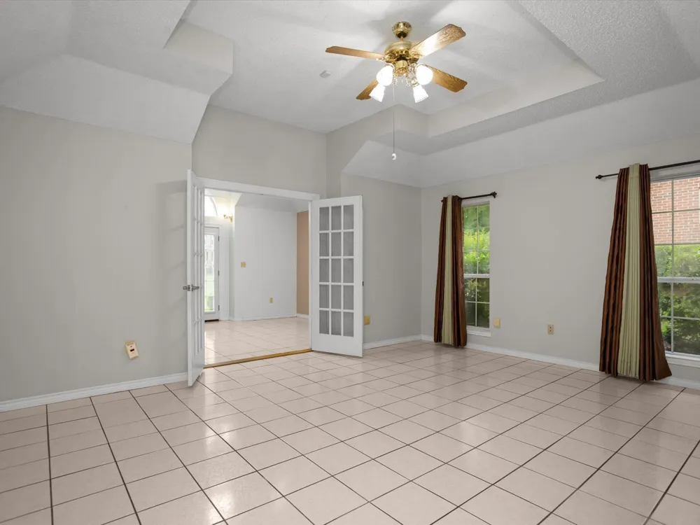 123 Crown Colony Drive Lufkin, TX 75901