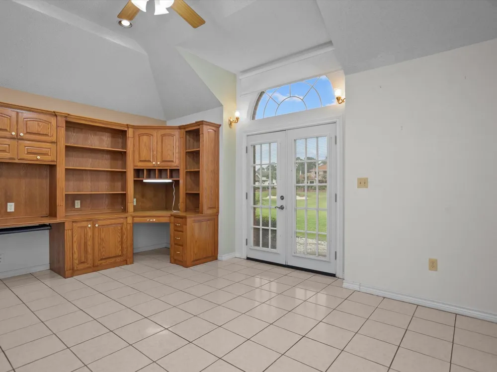 123 Crown Colony Drive Lufkin, TX 75901