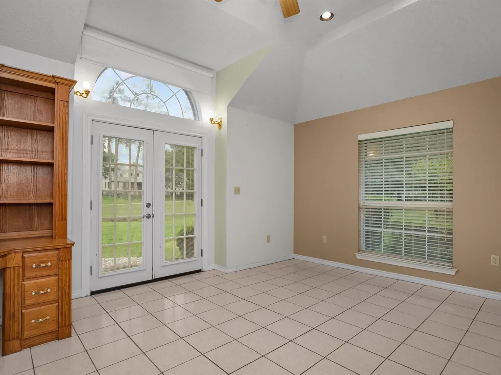 123 Crown Colony Drive Lufkin, TX 75901