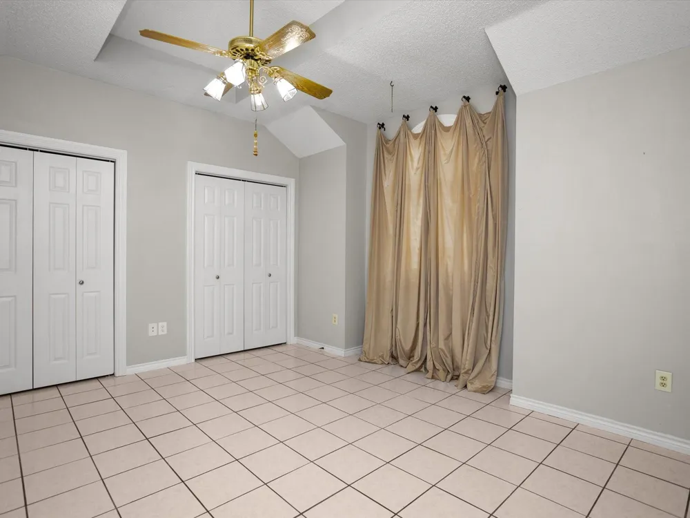 123 Crown Colony Drive Lufkin, TX 75901