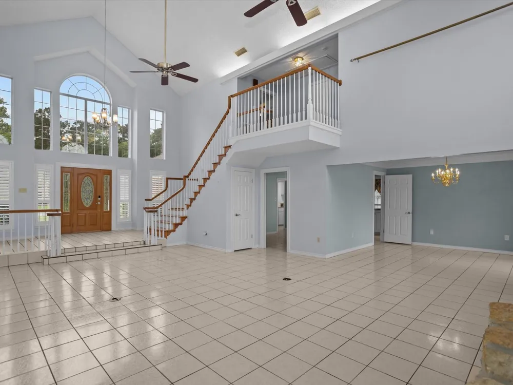 123 Crown Colony Drive Lufkin, TX 75901