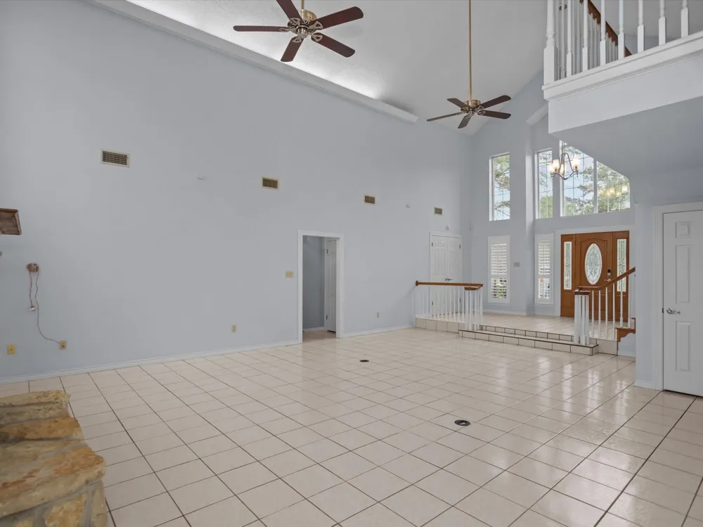 123 Crown Colony Drive Lufkin, TX 75901