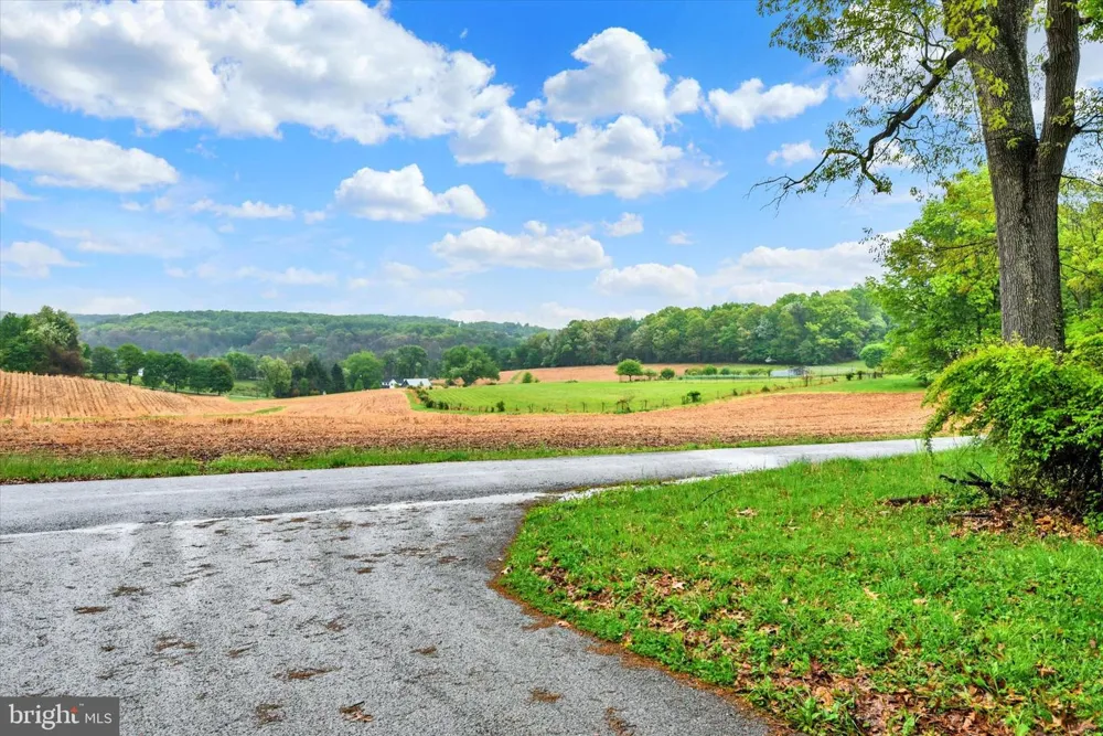 1985 FREELAND ROAD Freeland, MD 21053
