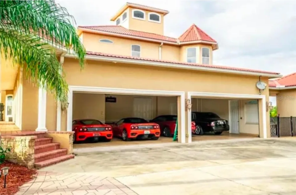 11715 TAYLOR ROAD Thonotosassa, FL 33592