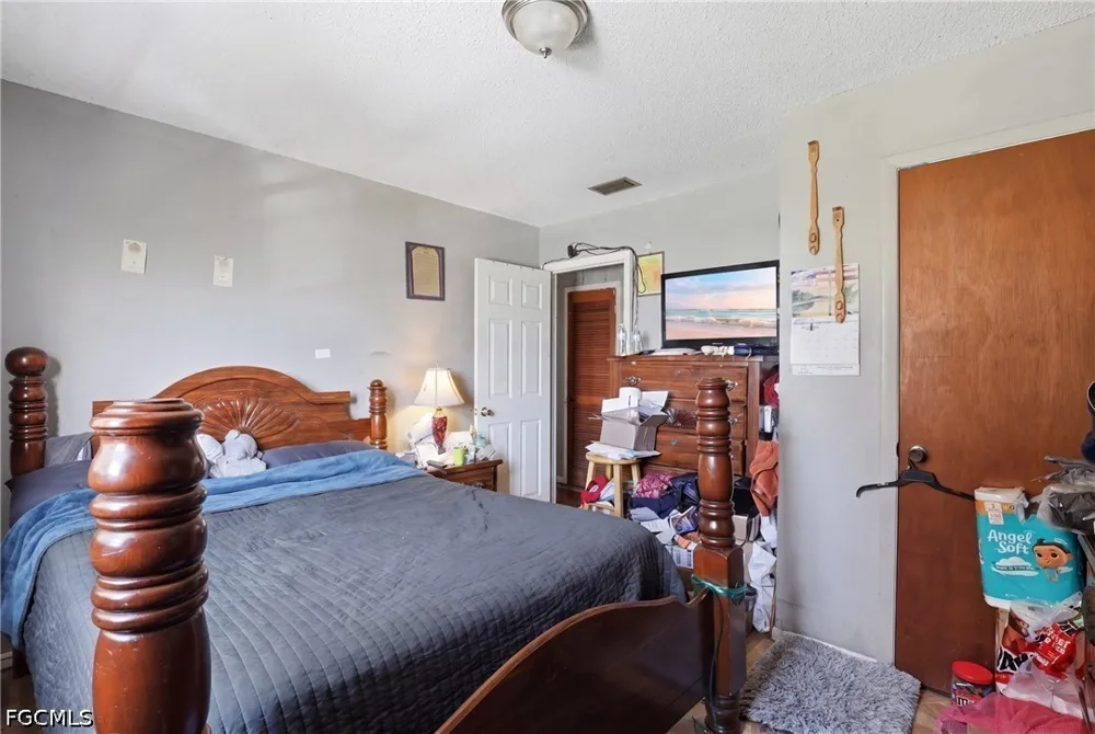 Mississippi Avenue Clewiston, FL 33440