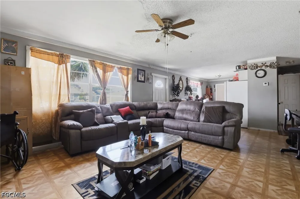 Mississippi Avenue Clewiston, FL 33440