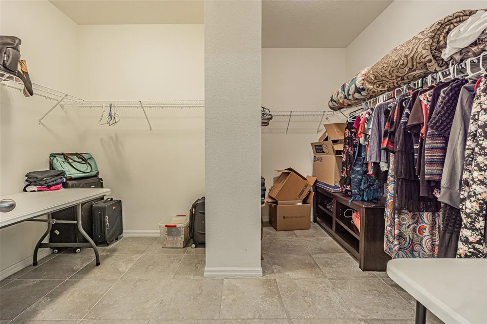 1667 NATURE VIEW DRIVE Lutz, FL 33558