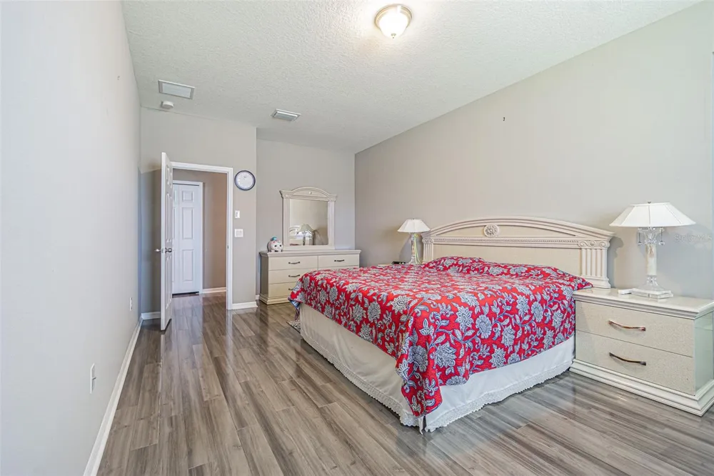 1667 NATURE VIEW DRIVE Lutz, FL 33558