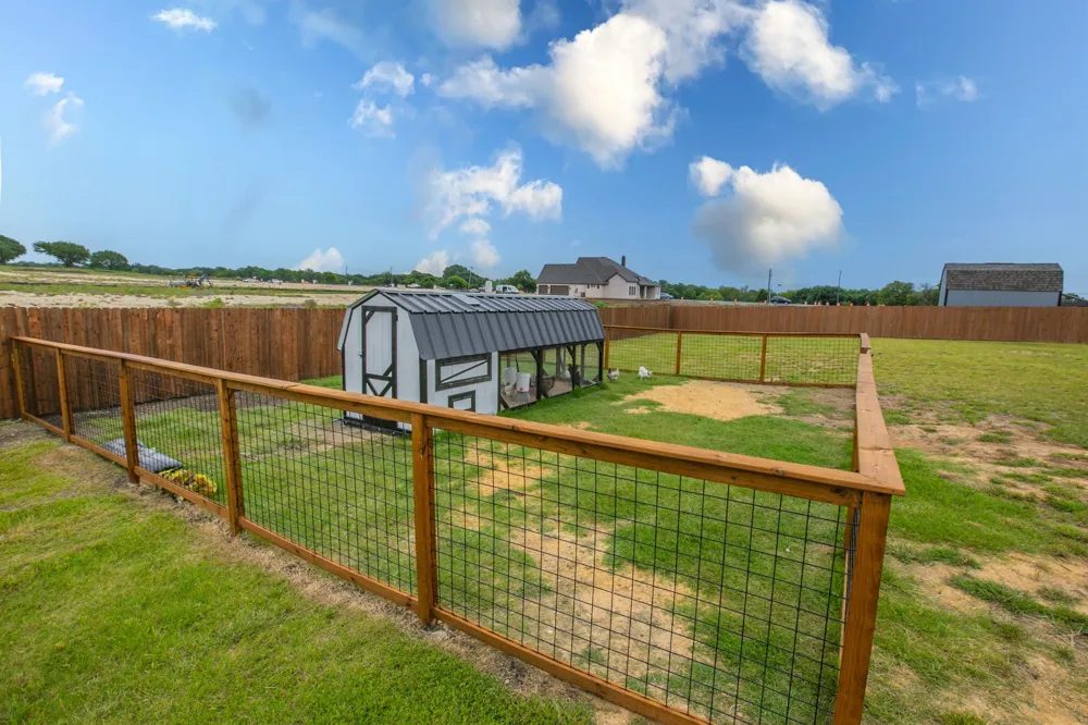16833 Chapel Road Lorena, TX 76655