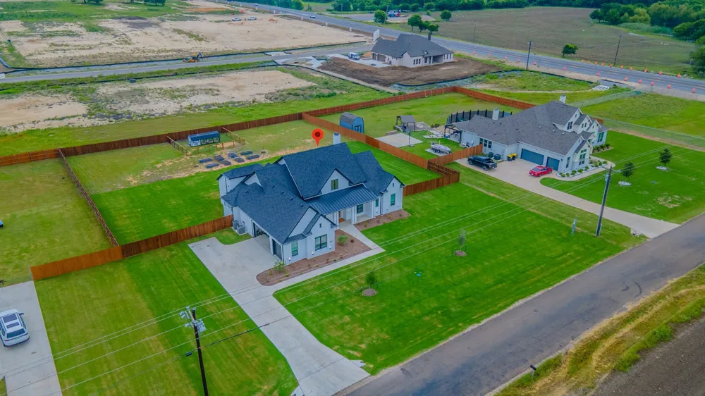 16833 Chapel Road Lorena, TX 76655