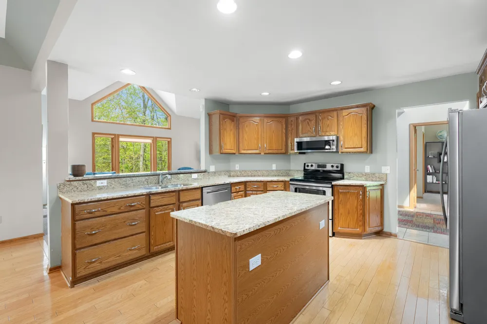 6147 Autumn Ridge Richland, MI 49083