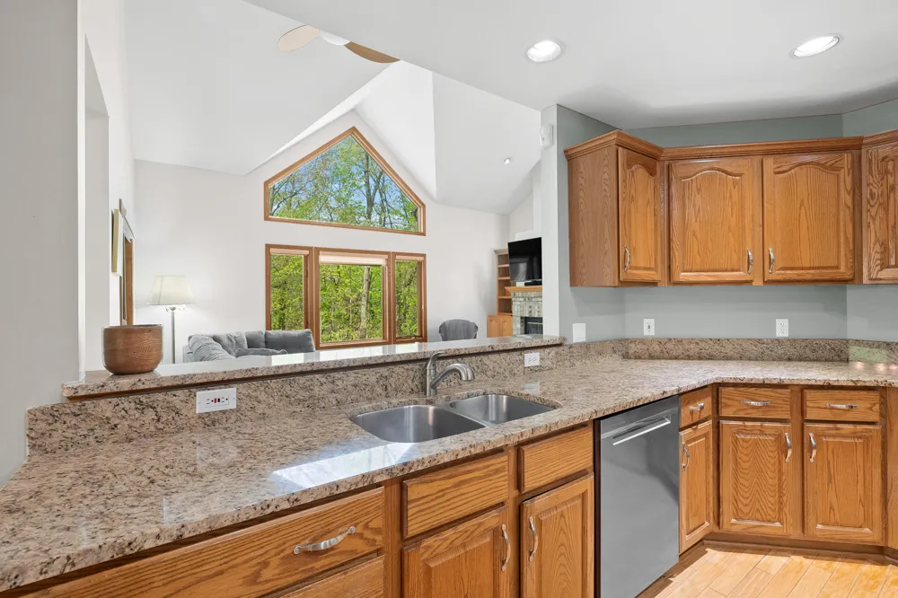 6147 Autumn Ridge Richland, MI 49083