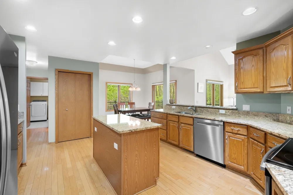 6147 Autumn Ridge Richland, MI 49083