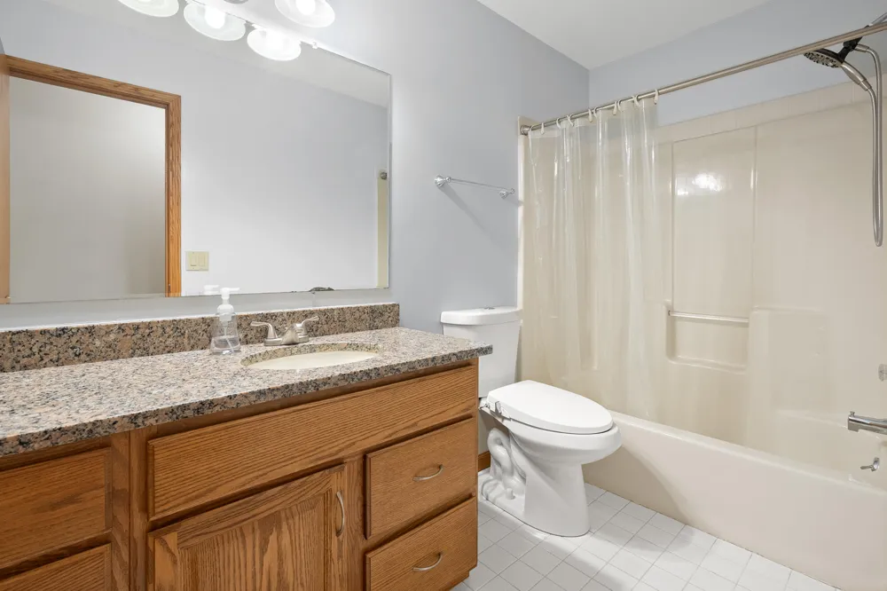 6147 Autumn Ridge Richland, MI 49083