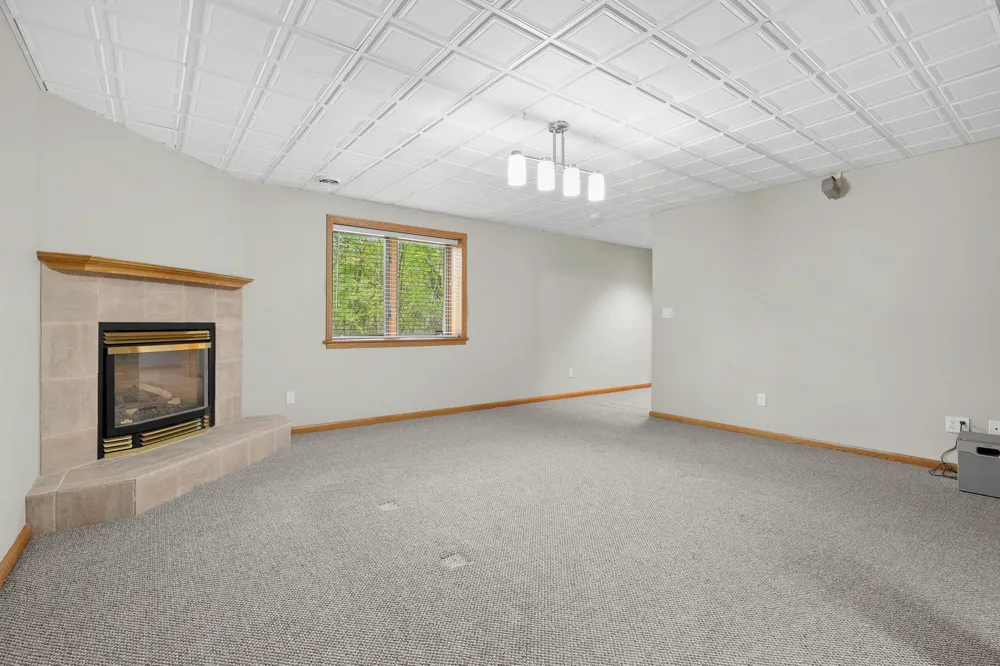 6147 Autumn Ridge Richland, MI 49083