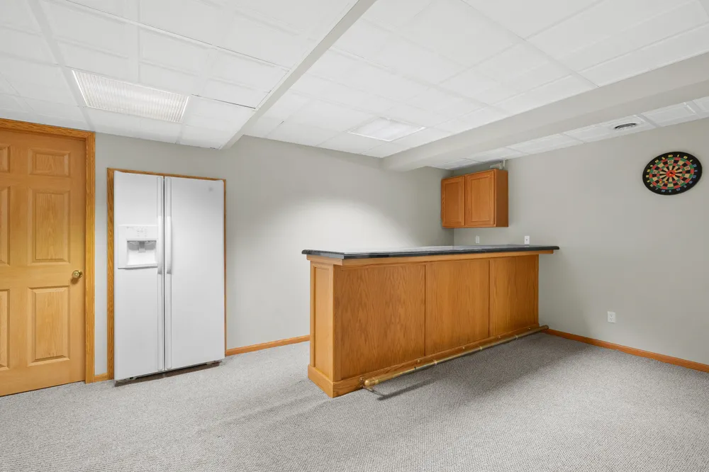 6147 Autumn Ridge Richland, MI 49083