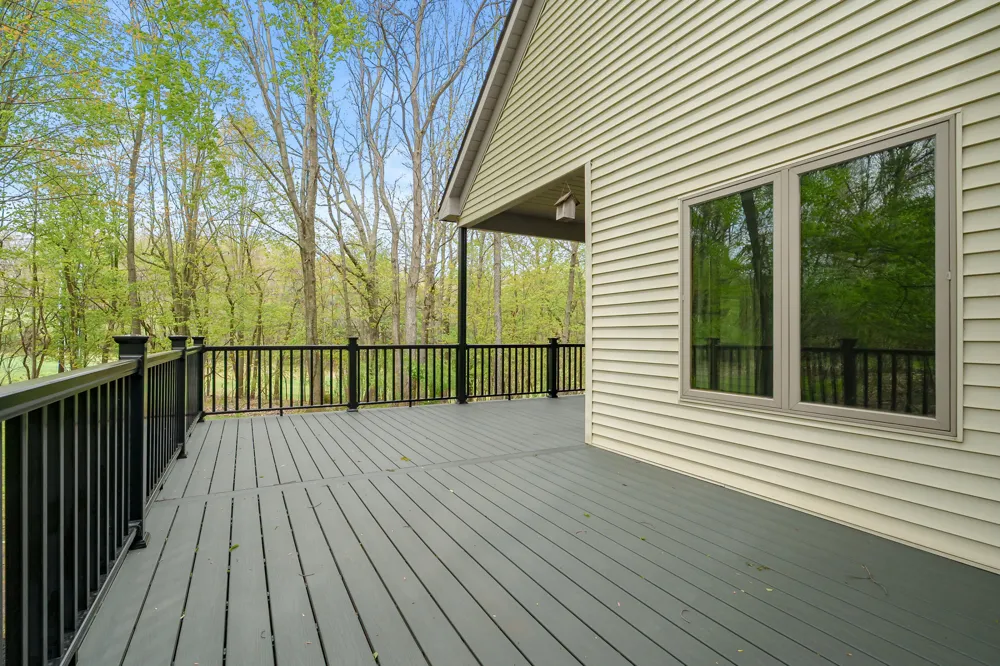 6147 Autumn Ridge Richland, MI 49083