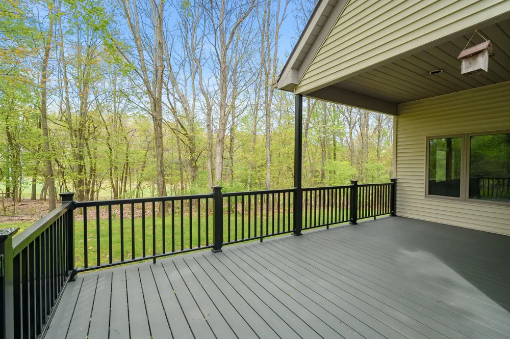 6147 Autumn Ridge Richland, MI 49083