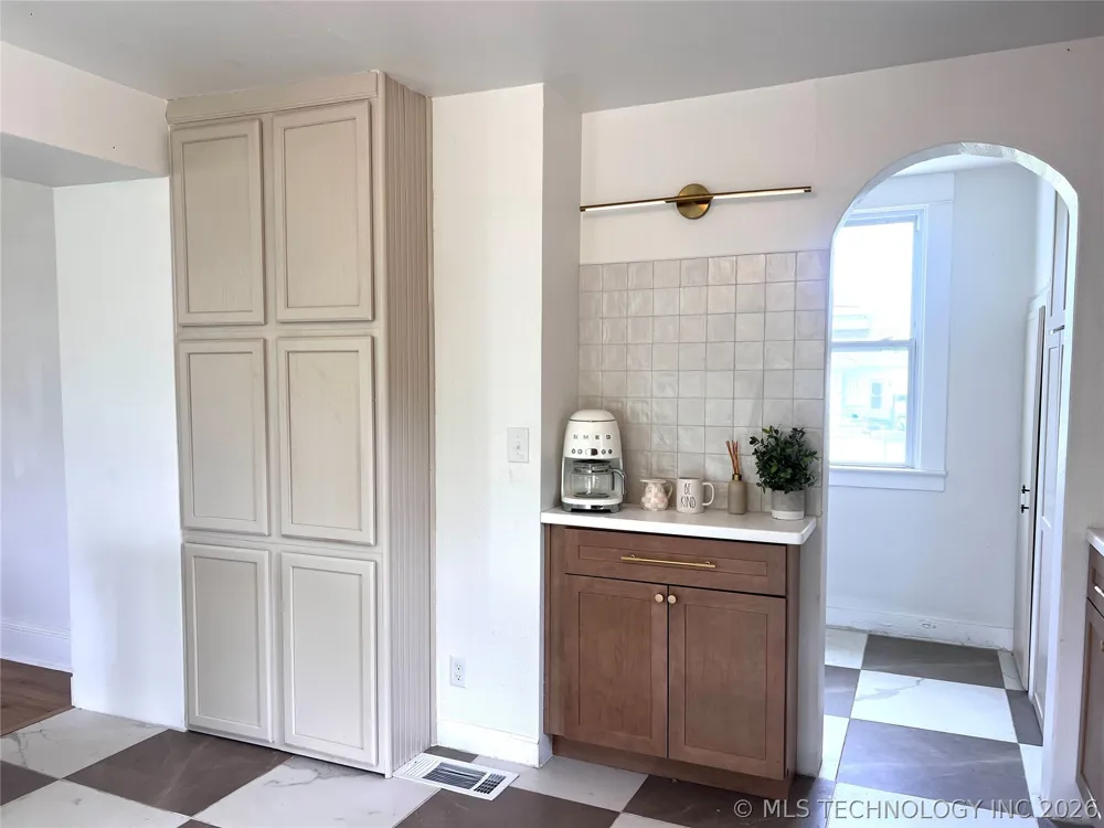 70 E Washington Avenue Krebs, OK 74554