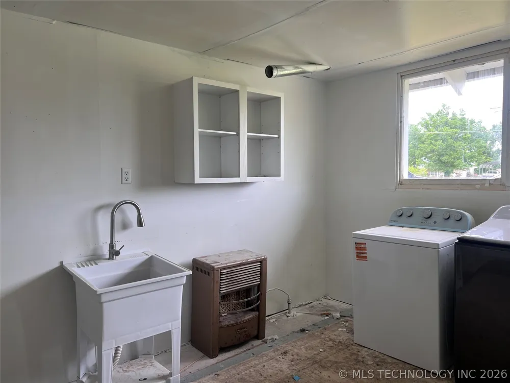 70 E Washington Avenue Krebs, OK 74554