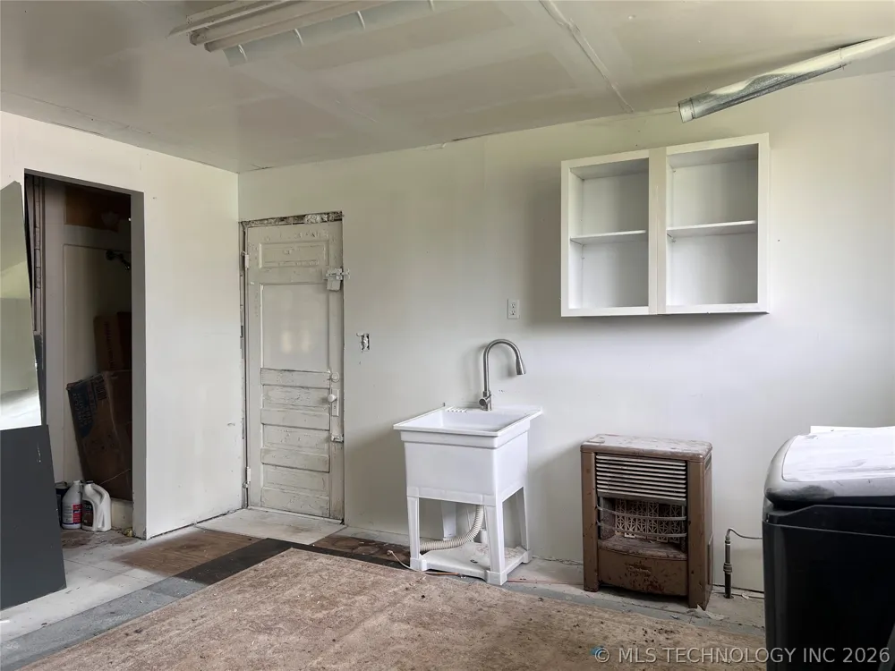70 E Washington Avenue Krebs, OK 74554