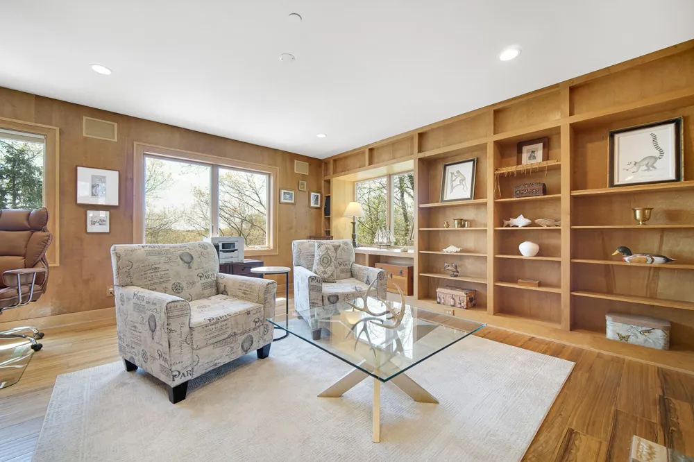 12 Ridge Drive Dune Acres, IN 46304