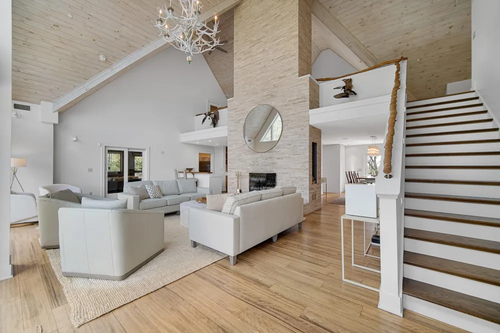 12 Ridge Drive Dune Acres, IN 46304