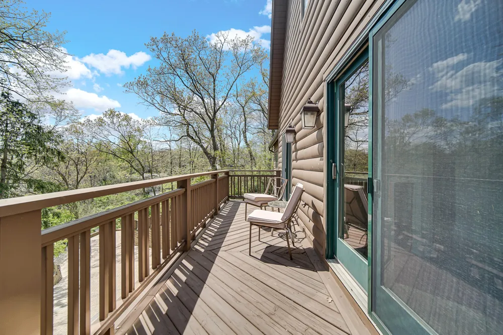 12 Ridge Drive Dune Acres, IN 46304