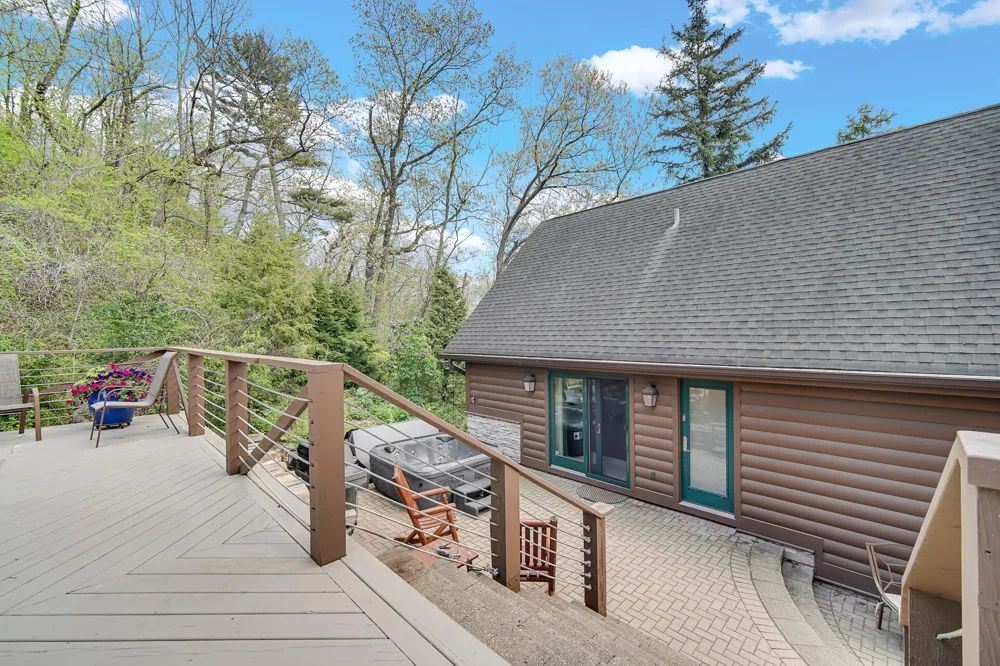 12 Ridge Drive Dune Acres, IN 46304