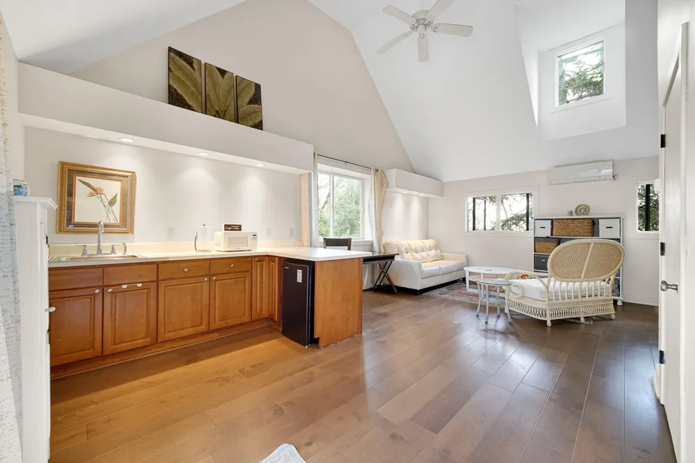 12 Ridge Drive Dune Acres, IN 46304