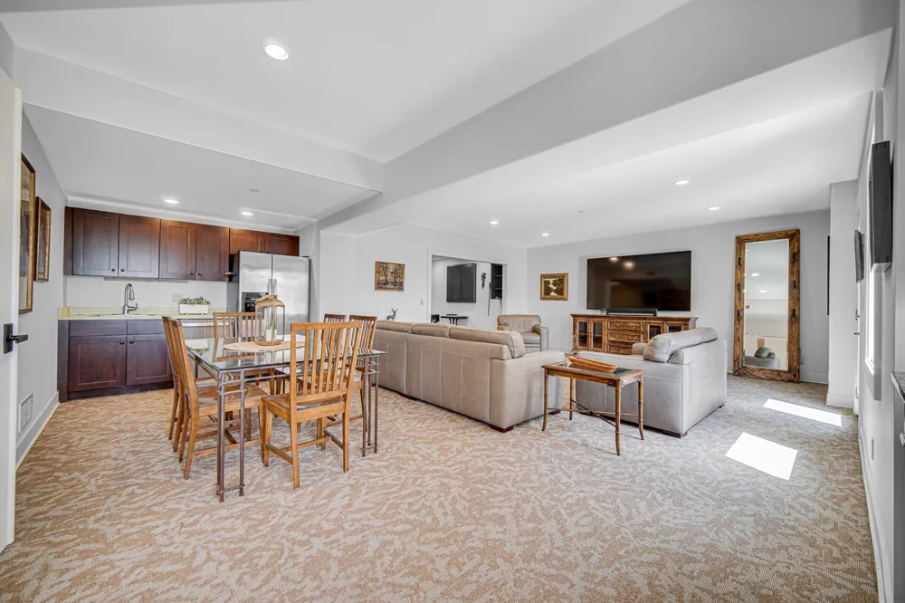 12 Ridge Drive Dune Acres, IN 46304