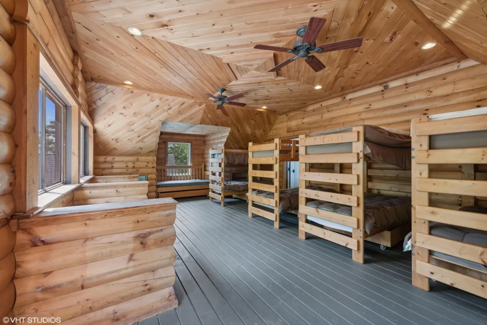 12 Ridge Drive Dune Acres, IN 46304