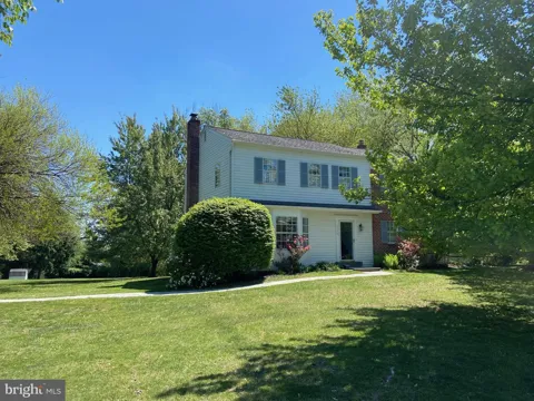 1239 UPTON CIRCLE