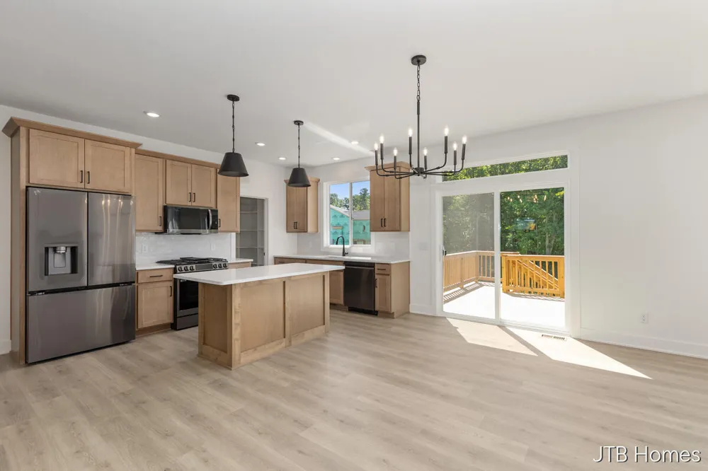 6612 Inwood Ridge Drive NE Rockford, MI 49341