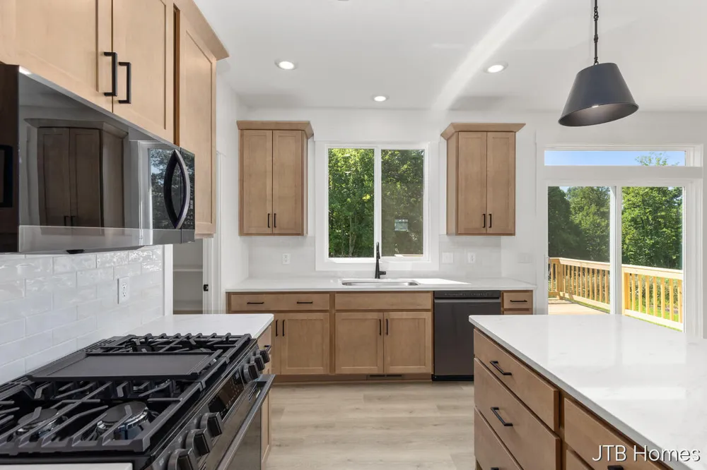 6612 Inwood Ridge Drive NE Rockford, MI 49341