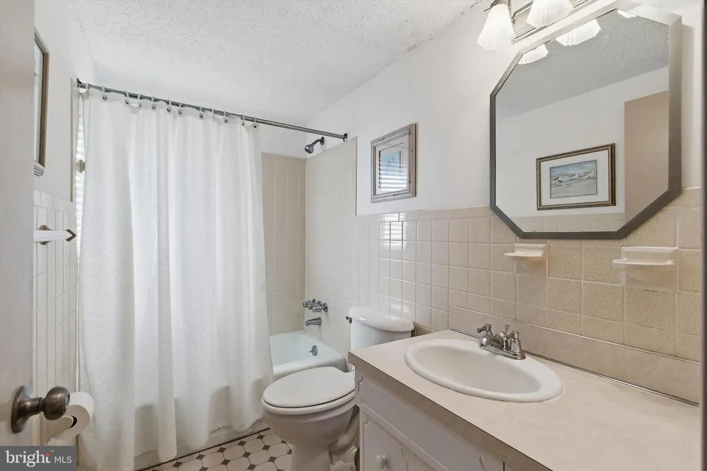 5303 S LONG BEACH BOULEVARD Long Beach, NJ 08008