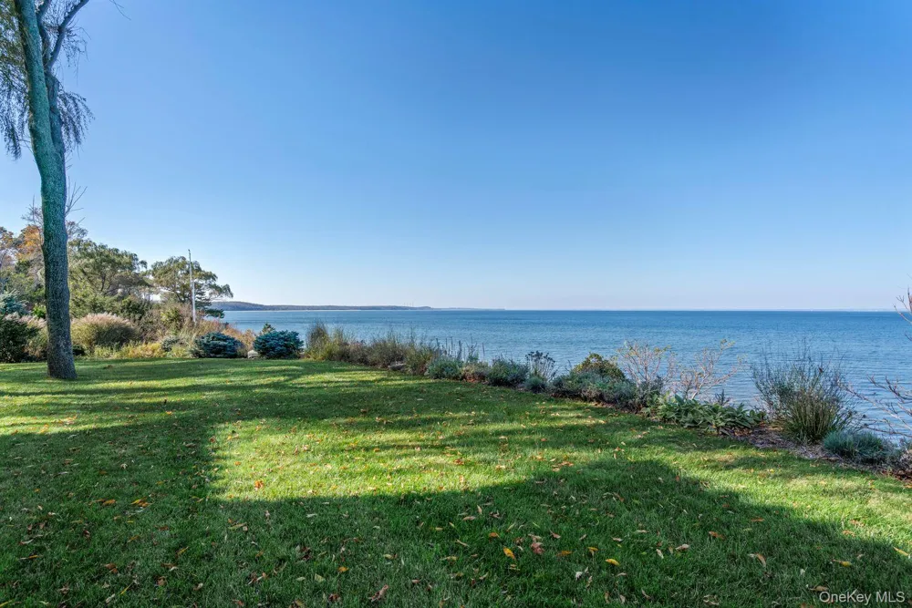 Address Not Shown Nissequogue, NY 11780