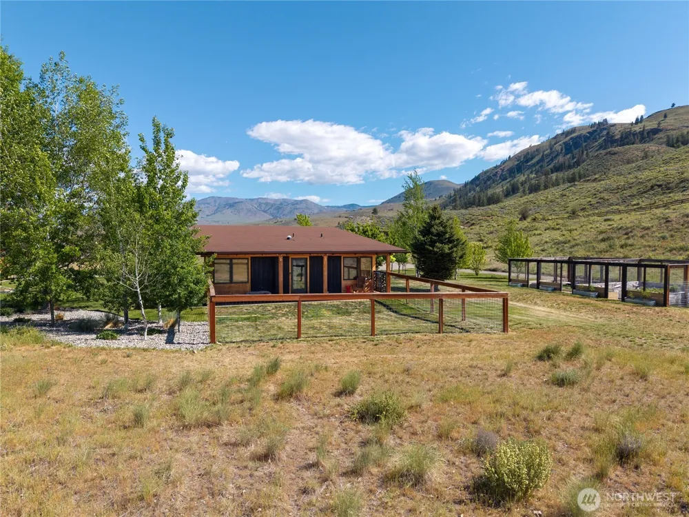 48 Thurlow Road Twisp, WA 98856